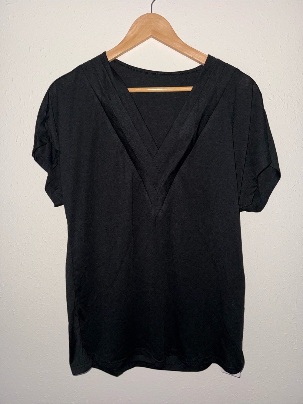 V-Neck Short Sleeve Blouse - Black